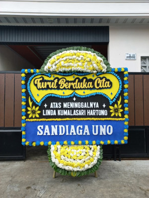 Papan Bunga Duka di Karang Anyar Pantai